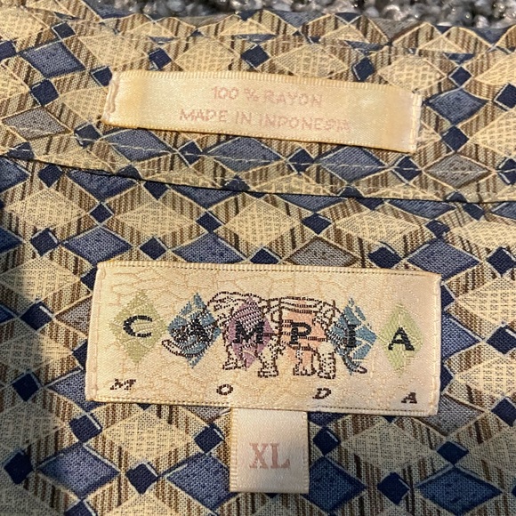 😎 90’s vintage button-up really cool pattern 😎 - Picture 3 of 3